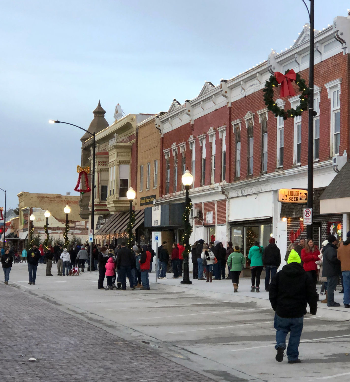 downtown stroll.JPG